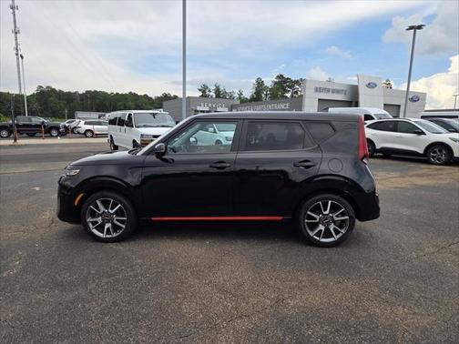 2022 Kia Soul GT-Line