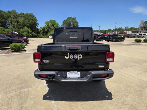 2023 Jeep Gladiator Overland