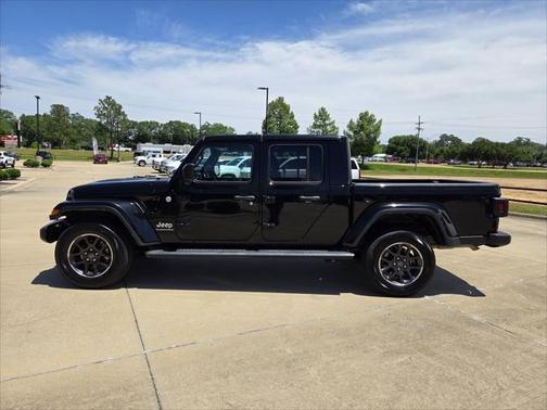 2023 Jeep Gladiator Overland
