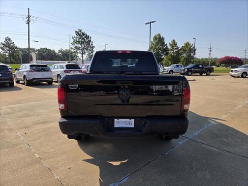 2024 RAM 1500 Classic Warlock Crew Cab 4x4 5'7' Box