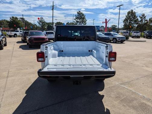 2024 Jeep Gladiator Sport S