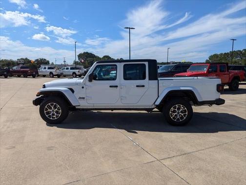 2024 Jeep Gladiator Sport S