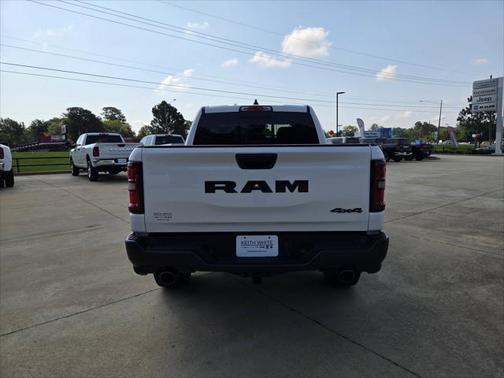 2025 RAM 1500 Warlock Crew Cab 4x4 5'7' Box