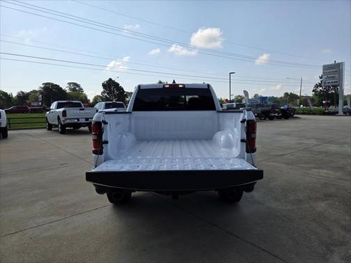 2025 RAM 1500 Warlock Crew Cab 4x4 5'7' Box