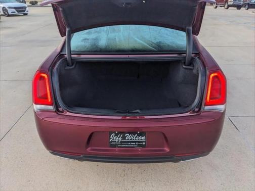 2023 Chrysler 300 Touring