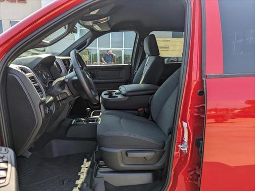 2024 RAM 3500 Tradesman Crew Cab 4x4 8' Box