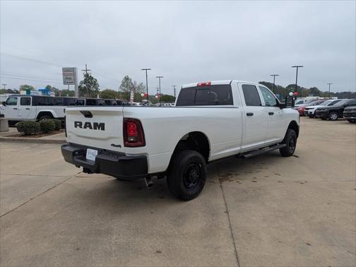 2025 RAM 2500 Tradesman Crew Cab 4x4 8' Box