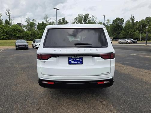 2023 Jeep Wagoneer L Series III 4x2
