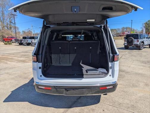 2025 Jeep Wagoneer 4x4