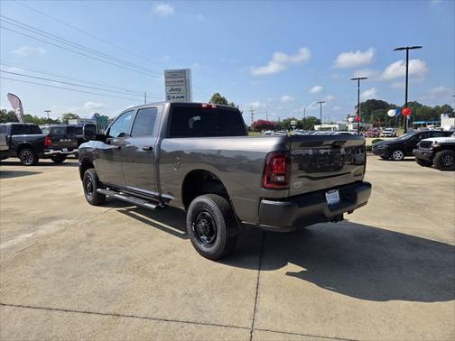 2025 RAM 2500 Tradesman Crew Cab 4x4 6'4' Box