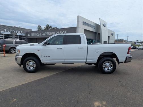 2022 RAM 2500 Big Horn Crew Cab 4x4 6'4' Box