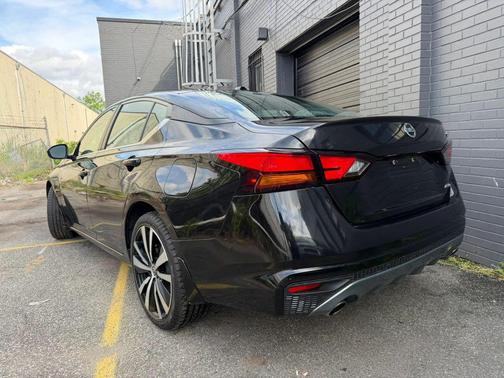 2019 Nissan Altima 2.5 SR