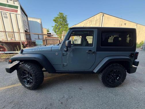 Anvil Clearcoat 2015 Jeep Wrangler Sport