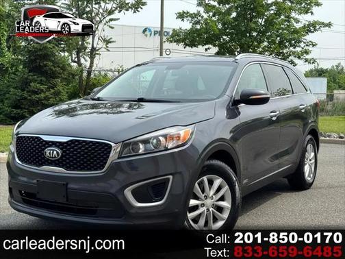 2017 Kia Sorento LX