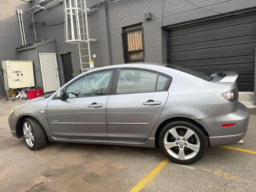 Titanium Gray Metallic 2004 Mazda Mazda3 s