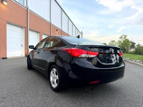2012 Hyundai ELANTRA Limited