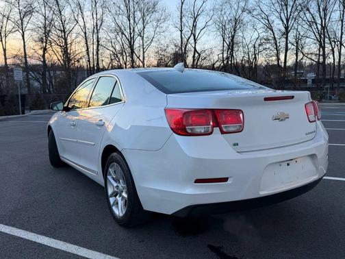 White 2016 Chevrolet Malibu Limited LT