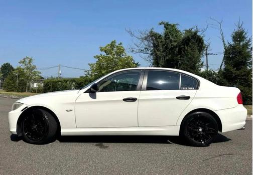 Alpine White 2009 BMW 328 328i