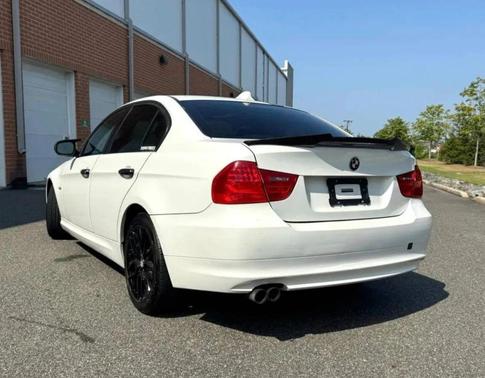 Alpine White 2009 BMW 328 328i