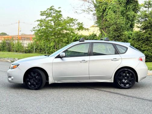 Spark Silver Metallic 2010 Subaru Impreza 2.5 i