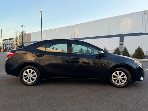 Black Sand Pearl 2016 Toyota Corolla L