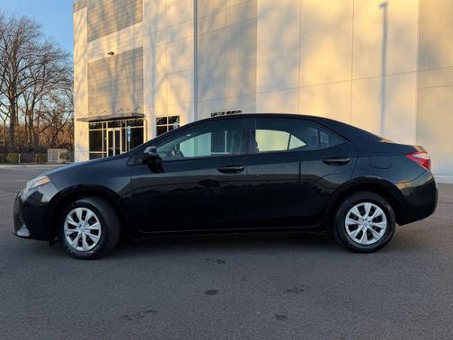 Black Sand Pearl 2016 Toyota Corolla L
