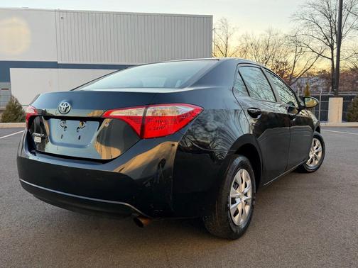 Black Sand Pearl 2016 Toyota Corolla L