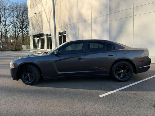 Granite Crystal Metallic Clearcoat 2014 Dodge Charger SE