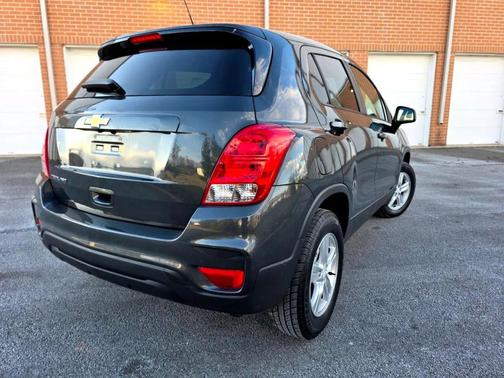 Nightfall Gray Metallic 2019 Chevrolet Trax LS