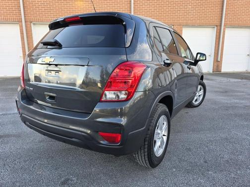 Nightfall Gray Metallic 2019 Chevrolet Trax LS