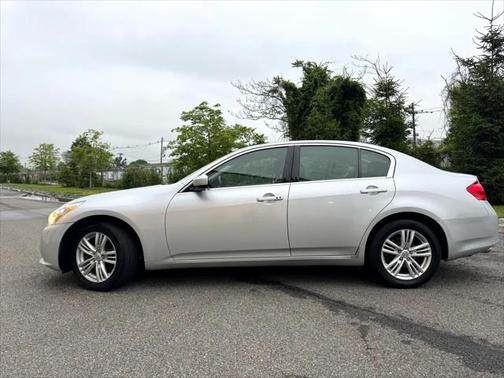 2012 INFINITI G25x Base