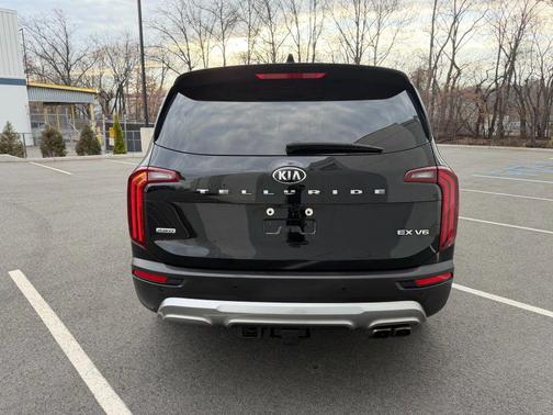 Ebony Black 2020 Kia Telluride EX