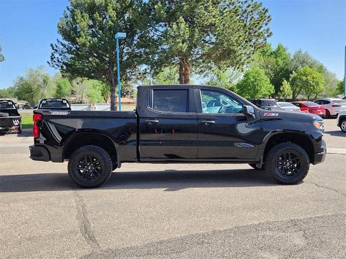 2023 Chevrolet Silverado 1500 Custom Trail Boss