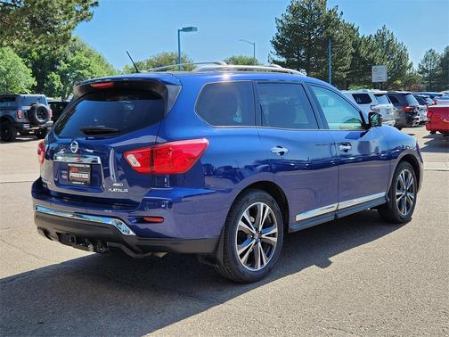 2017 Nissan Pathfinder Platinum