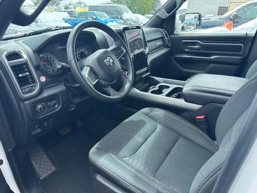 Bright White Clearcoat 2025 RAM 1500 Big Horn/Lone Star