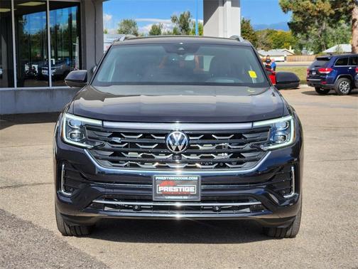2024 Volkswagen Atlas Cross Sport 2.0T SEL Premium R-Line