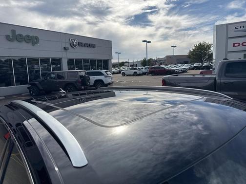 2024 Volkswagen Atlas Cross Sport 2.0T SEL Premium R-Line