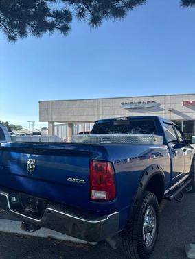 Blue Streak Pearlcoat 2014 RAM 2500 SLT