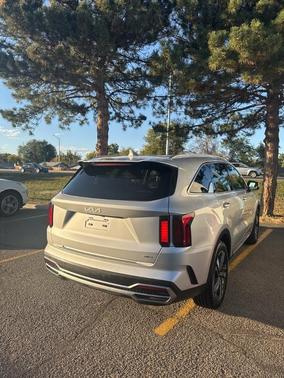 2024 Kia Sorento Hybrid EX