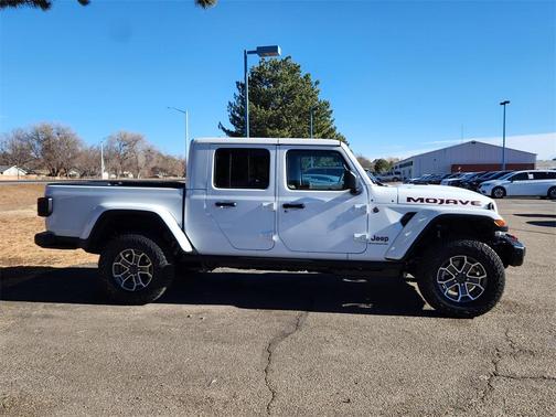 2026 Jeep Gladiator Mojave