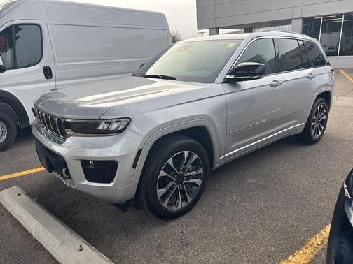 2022 Jeep Grand Cherokee Overland
