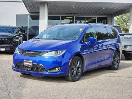 2020 Chrysler Pacifica Touring-L Plus