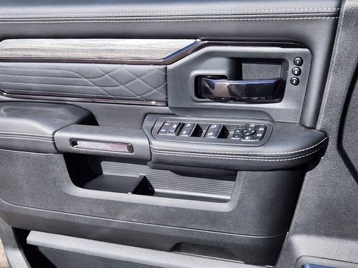 2026 RAM 2500 Limited