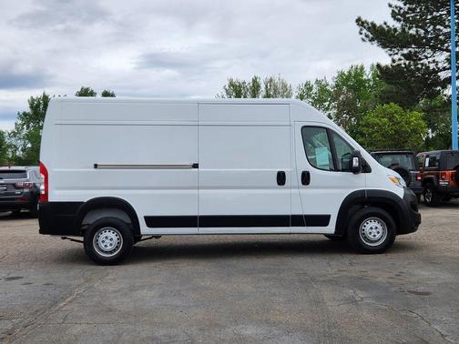 Bright White Clearcoat 2025 RAM ProMaster 2500 High Roof