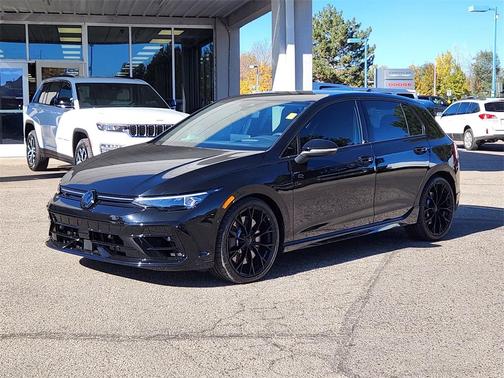 2025 Volkswagen Golf R 2.0T Black Edition