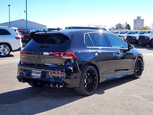2025 Volkswagen Golf R 2.0T Black Edition