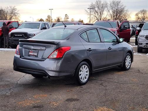 2019 Nissan Versa 1.6 S+