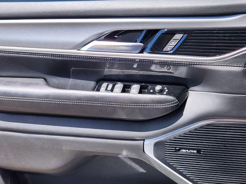 Silver Zynith 2026 Jeep Grand Wagoneer LIMITED ALTITUDE
