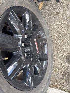 Onyx Black 2024 GMC Sierra 3500 AT4