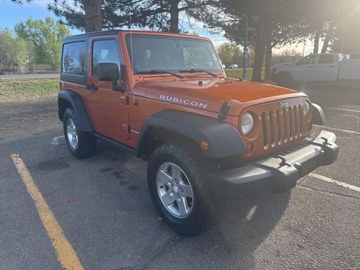 Mango Tango Pearlcoat 2011 Jeep Wrangler Rubicon